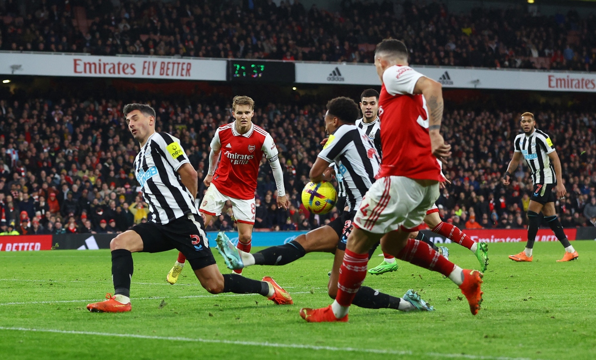 newcastle khien arsenal say chan trong cuoc dua vo dich ngoai hang anh hinh anh 8