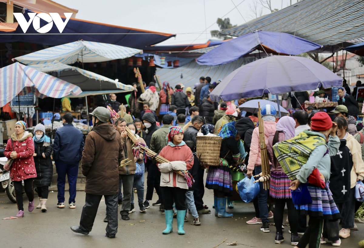 bac ha market in the early days of new year picture 9