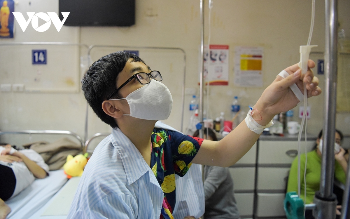 special tet celebration for child patients battling with cancer in hospital picture 1 special tet celebration for child patients battling with cancer in hospital picture 1