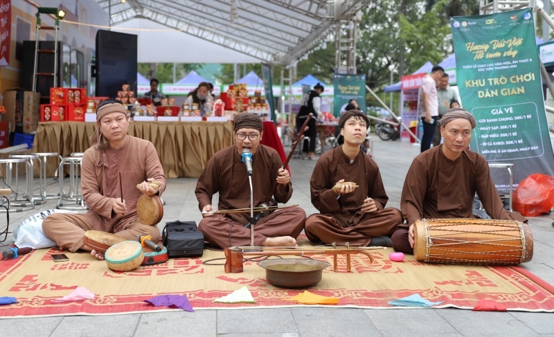 Chiếu xẩm ngày xuân
