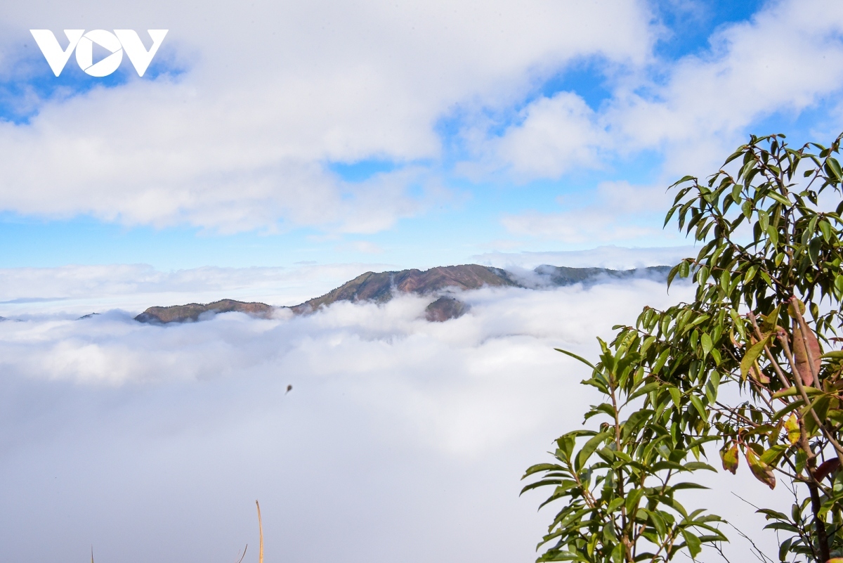 hunting for clouds in central vietnam picture 4