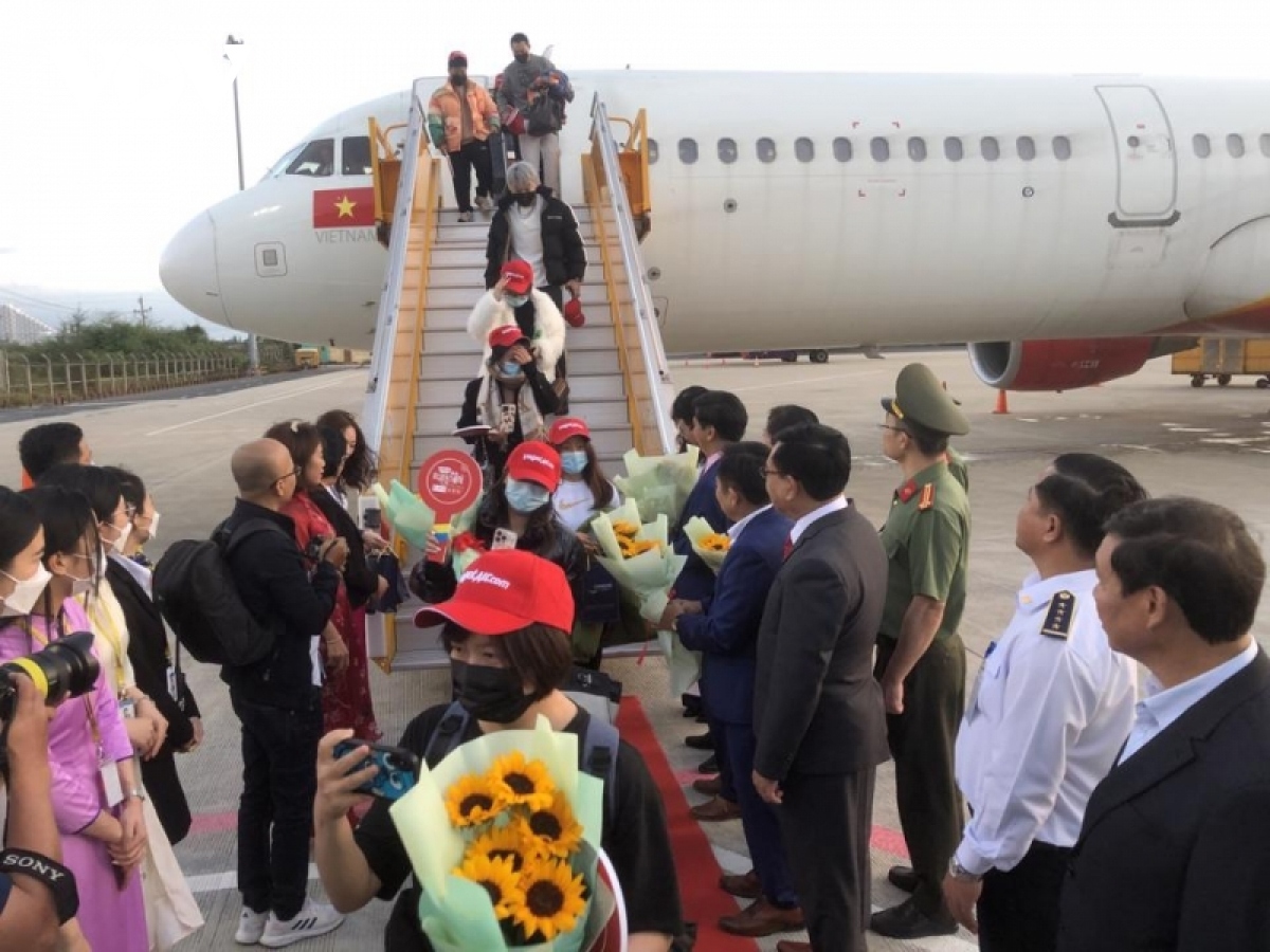 chinese travelers return to khanh hoa post pandemic picture 1