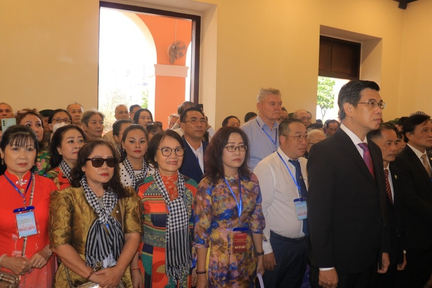 hcm city hosts tet celebrations for overseas vietnamese picture 1 hcm city hosts tet celebrations for overseas vietnamese picture 1