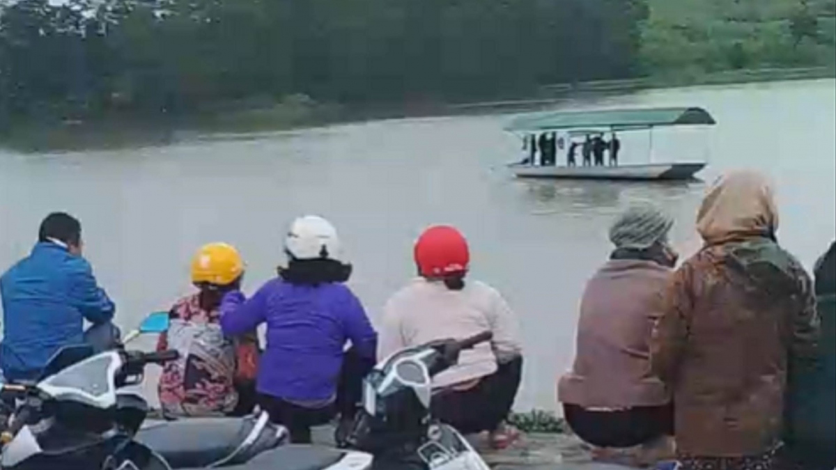 Lật thuyền khi đi thả lưới đánh cá người đàn ông bị đuối nước