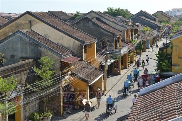 tourists flock to hoi an during new year holiday picture 1