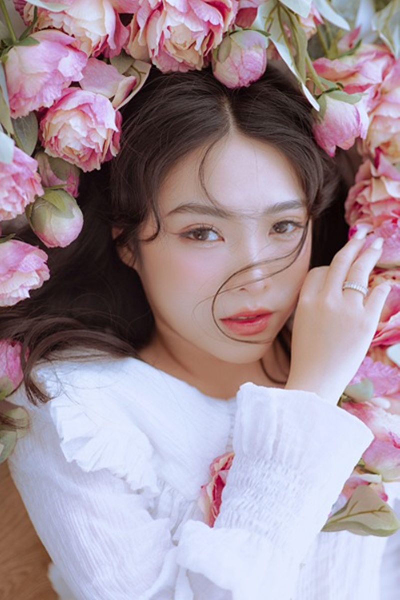 "Tân binh" Na Ngọc Anh gia nhập đường đua V-pop với MV "Falling in love"