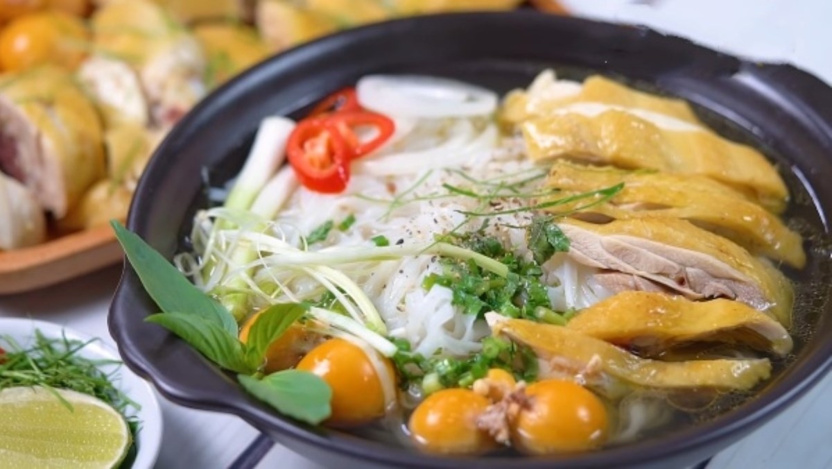 four vietnamese noodle dishes among top 10 in sea picture 1