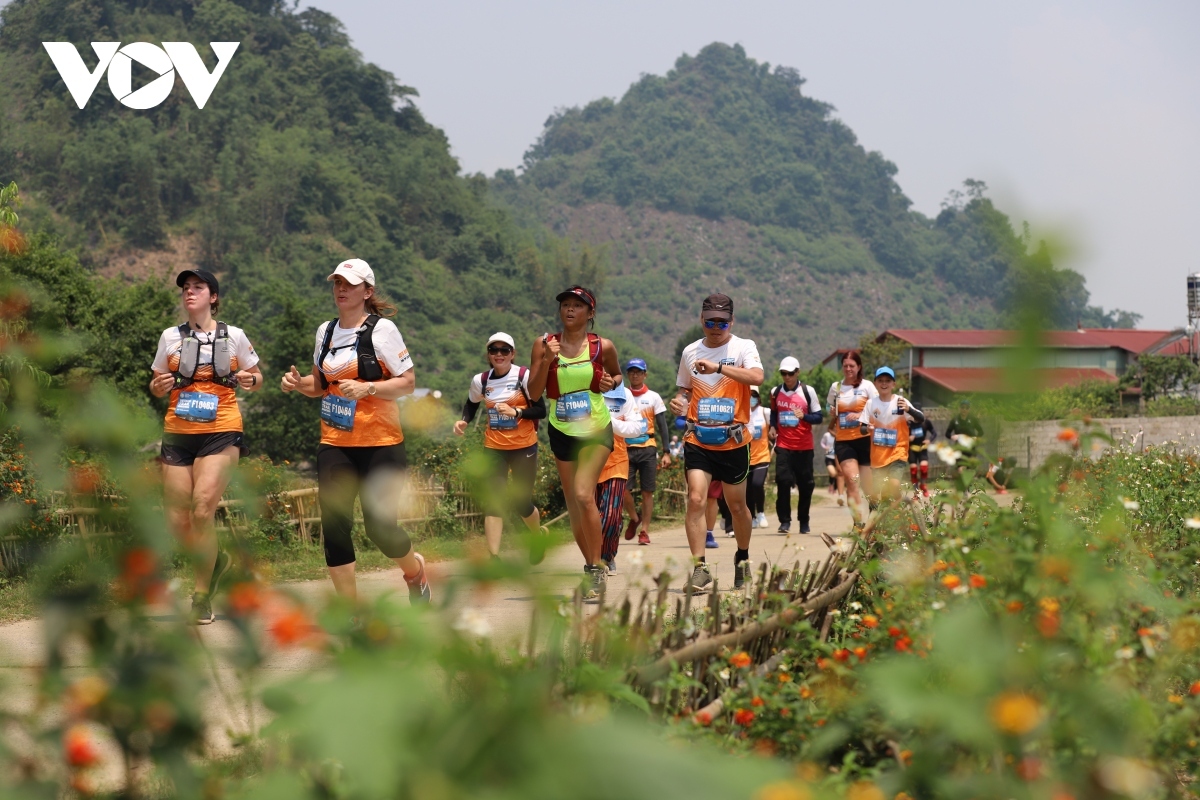 Nearly 3,500 runners compete at Vietnam Trail Marathon