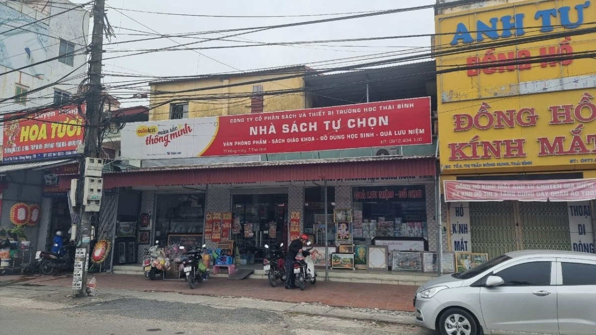 khoi to vu buon ban hon 90.000 quyen sach giao khoa gia o thai binh hinh anh 1