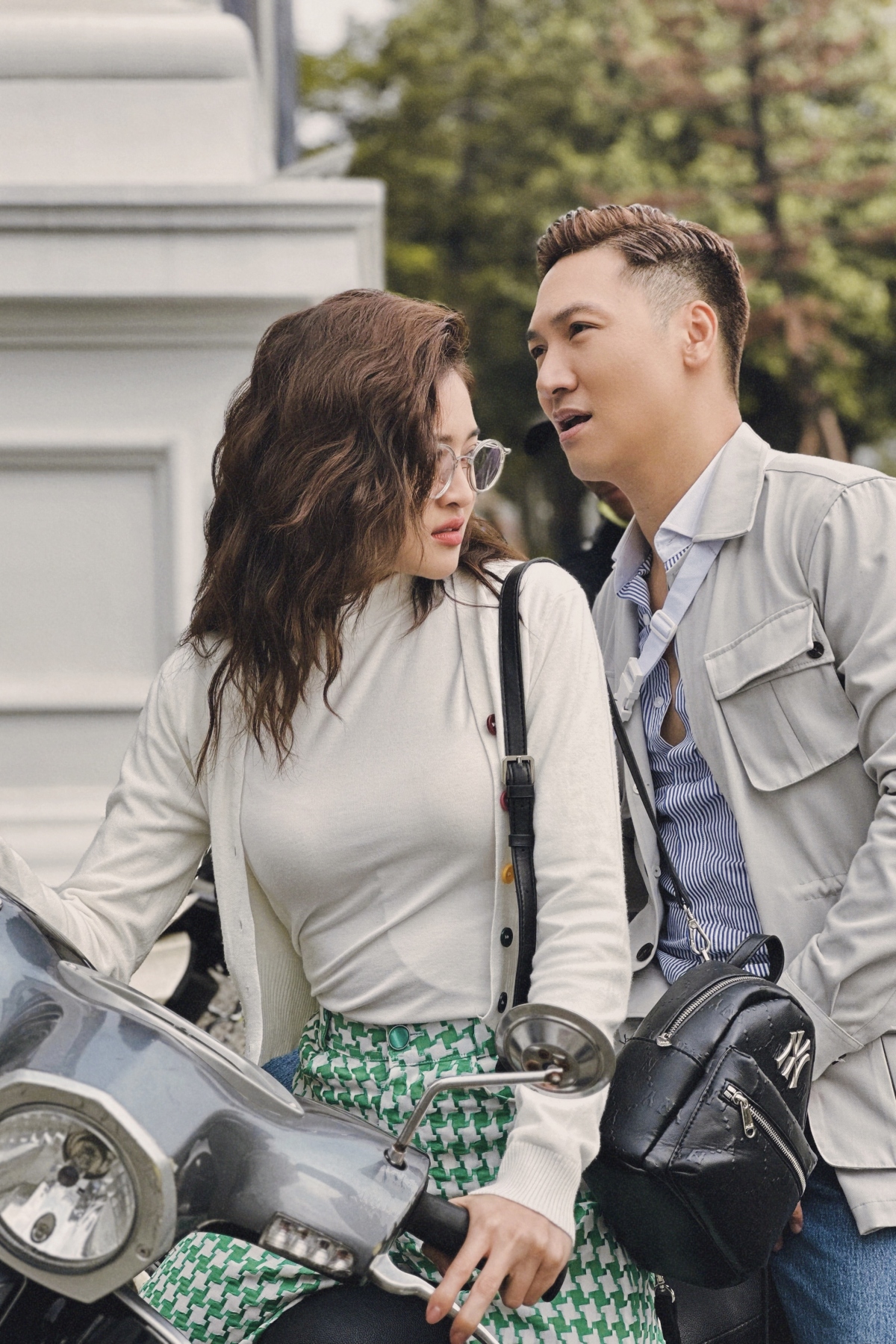 Thùy Anh không lo bà xã Mạnh Trường ghen khi xem "Đừng nói khi yêu"