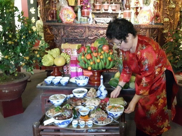 popular lunar new year traditions in vietnam picture 1