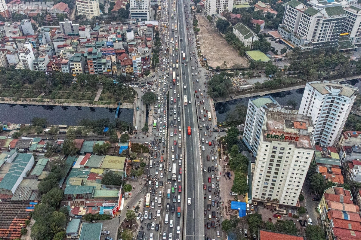 gateways congested as people return home ahead of tet picture 1 gateways congested as people return home ahead of tet picture 1