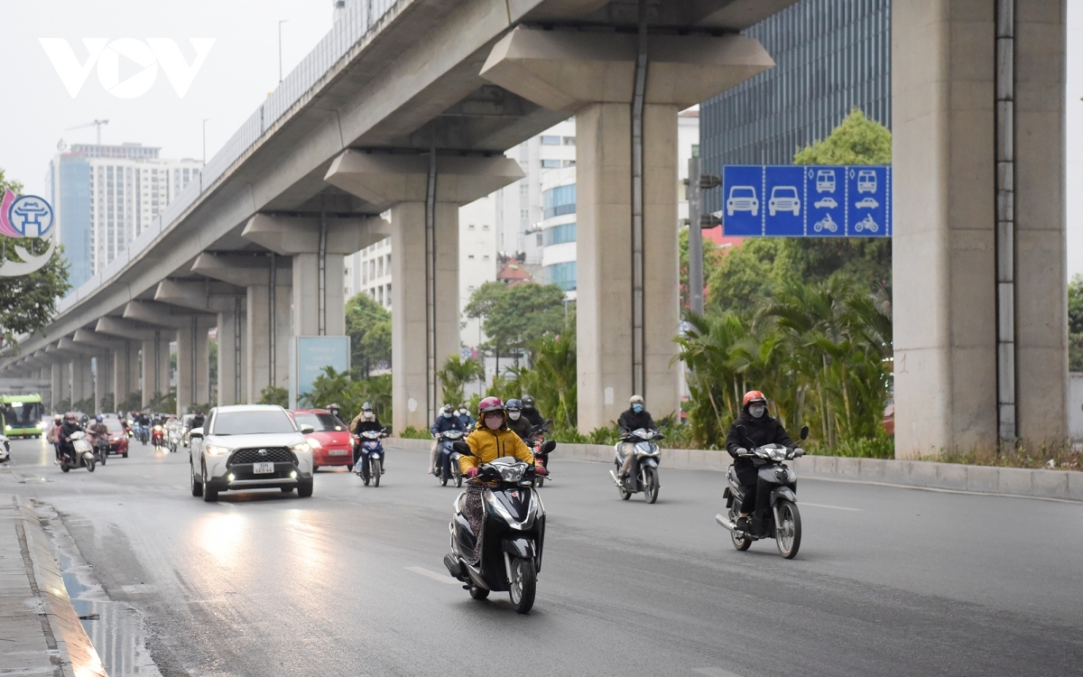 no traffic congestion as people back to work after week-long break picture 2
