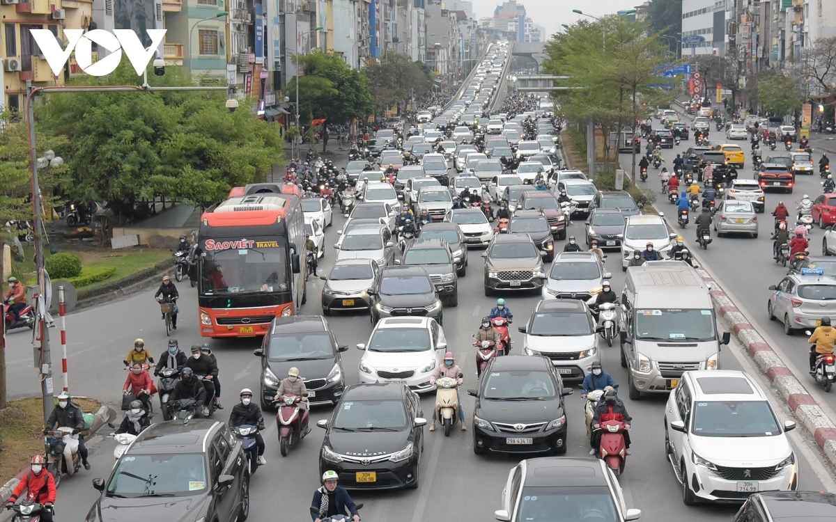 no traffic congestion as people back to work after week-long break picture 6