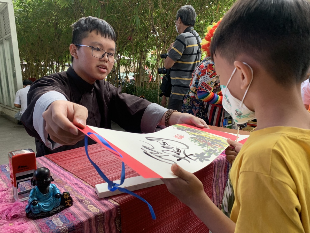 Chăm lo Tết cho con em công nhân khó khăn, mất người thân do COVID-19
