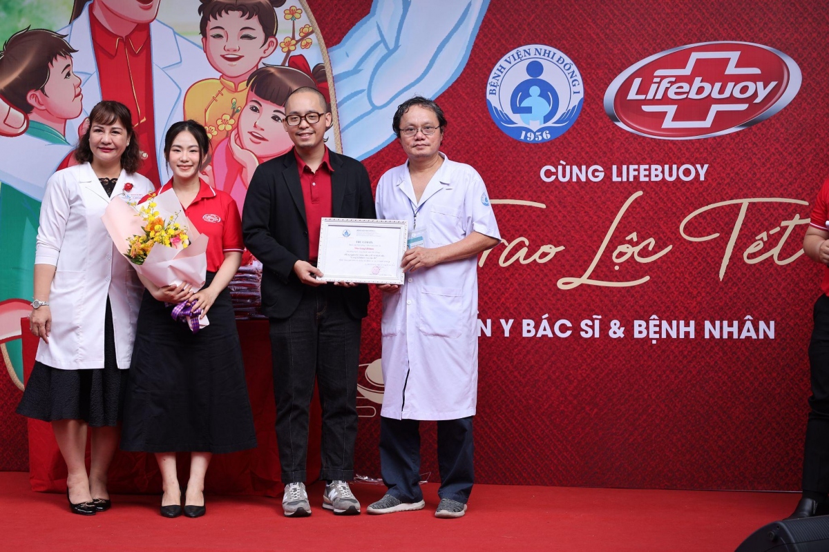 unilever vietnam extended partnerships to bring a warm tet to people in need picture 1