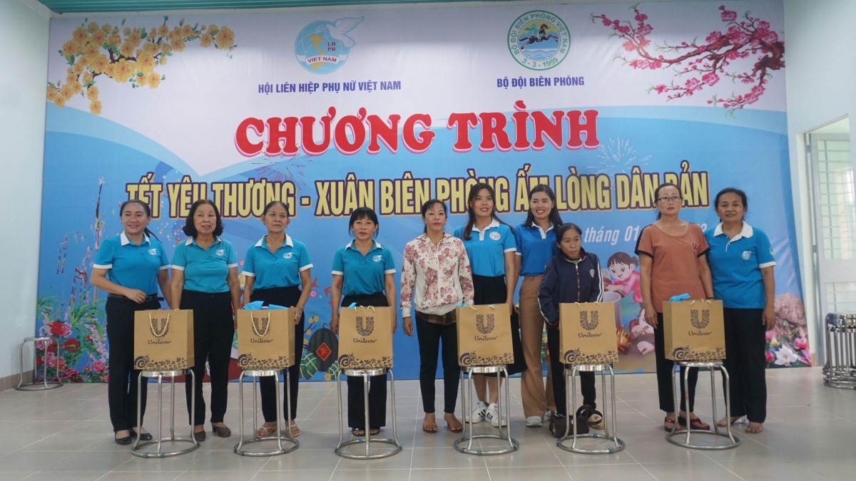 unilever vietnam extended partnerships to bring a warm tet to people in need picture 2