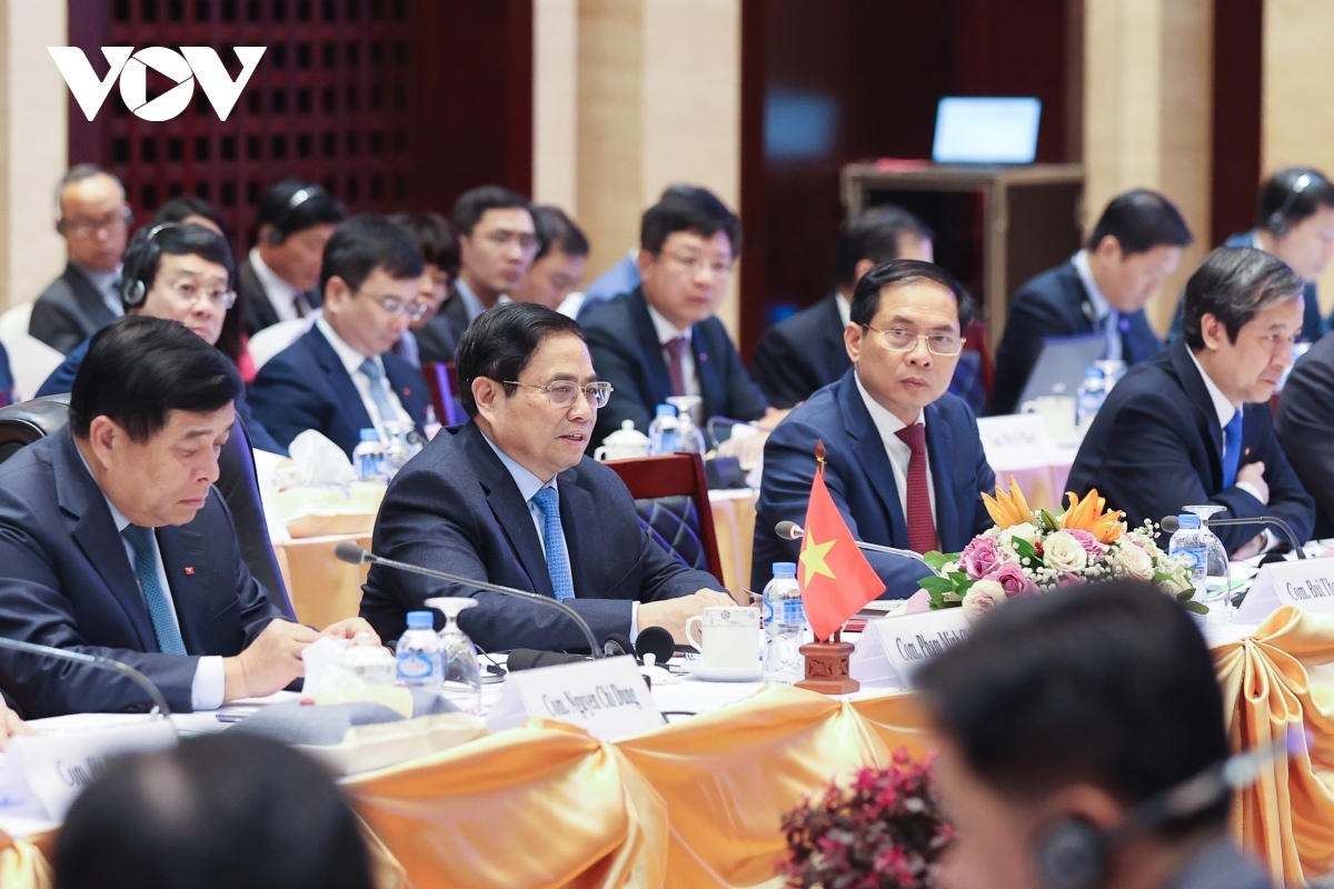 vietnam and laos vow to increase bilateral trade by 15 in 2023 picture 3