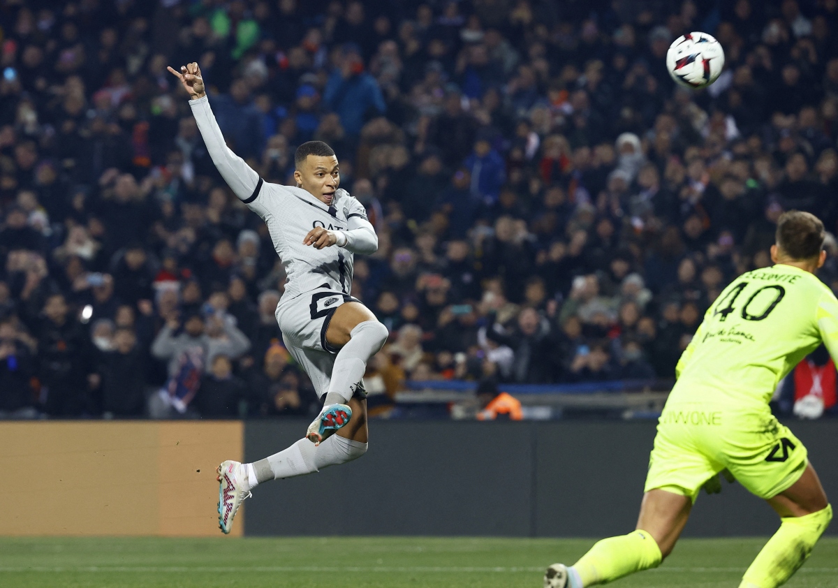 mbappe gap van xui, messi giai cuu psg tren san montpellier hinh anh 4