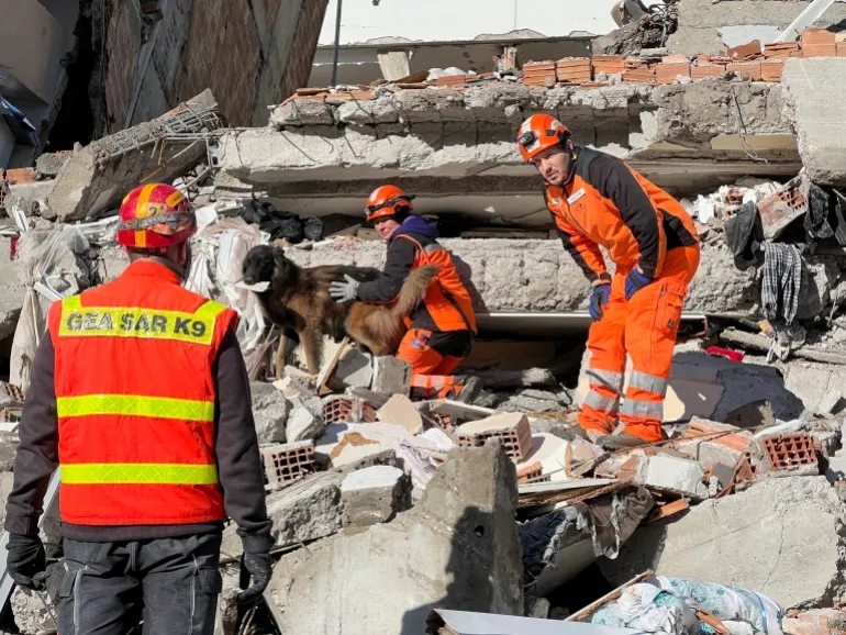 Nhân viên cứu hộ đặc biệt trong trận động đất ở Thổ Nhĩ Kỳ và Syria