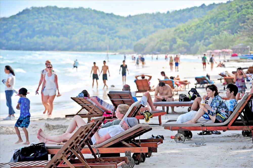 phu quoc welcomes nearly 140,000 international visitors in early 2023 picture 1