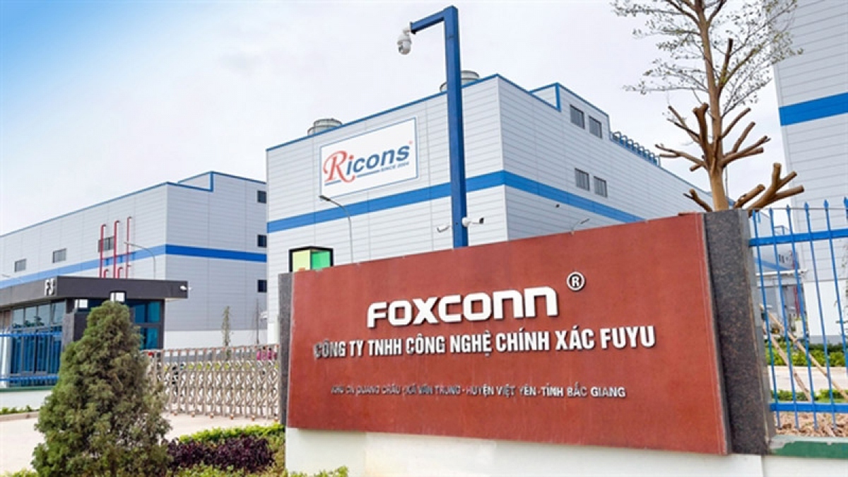 foxconn expands operation in vietnam picture 1
