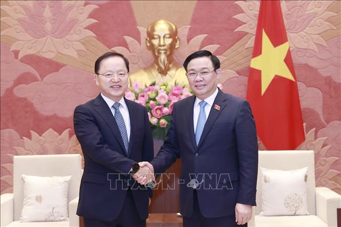 vietnam supports samsung s long-term investment plan picture 1
