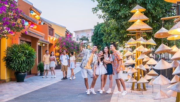 vietnam holds great potential for tourism development for young travellers picture 1