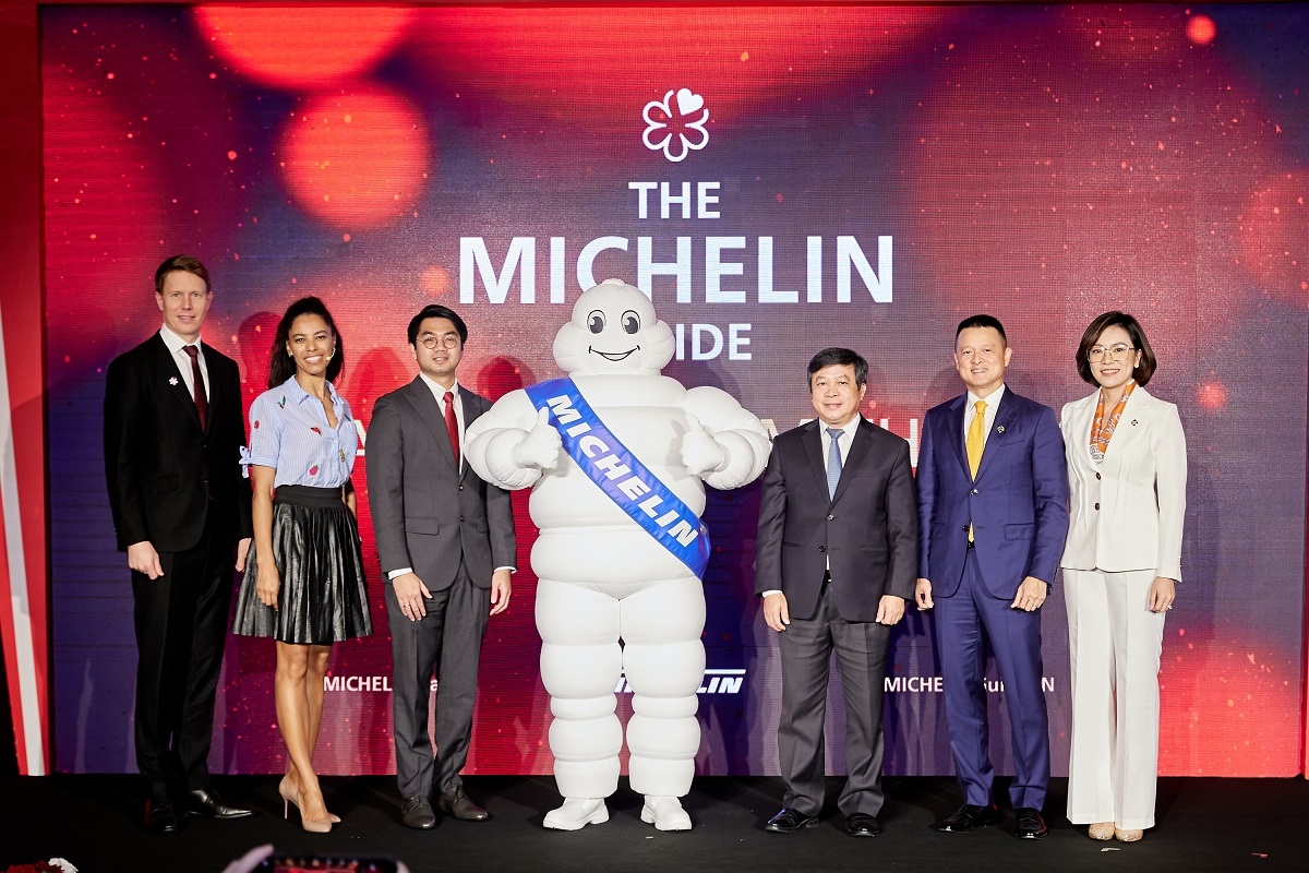 nghe nhan Anh tuyet khong phai cu ngoi vao ban ghe ma vang la co sao michelin hinh anh 3