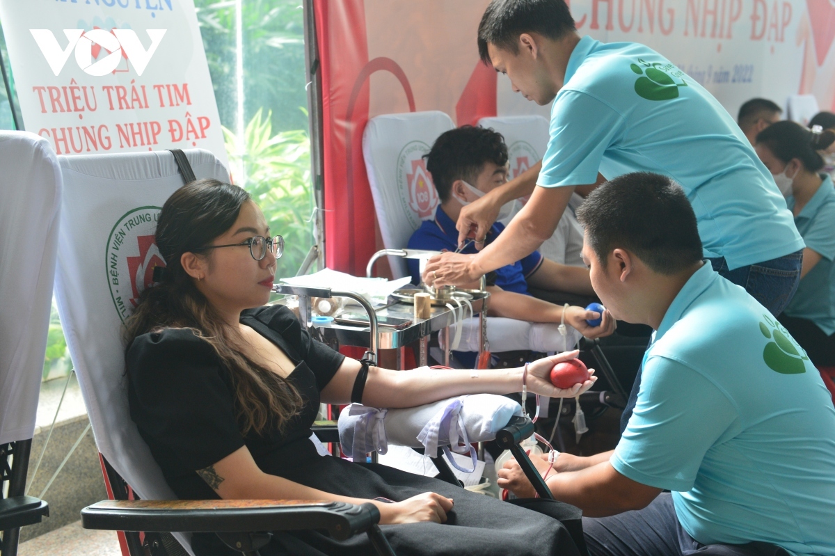 largest blood donation festival collects 8,000 blood units picture 1