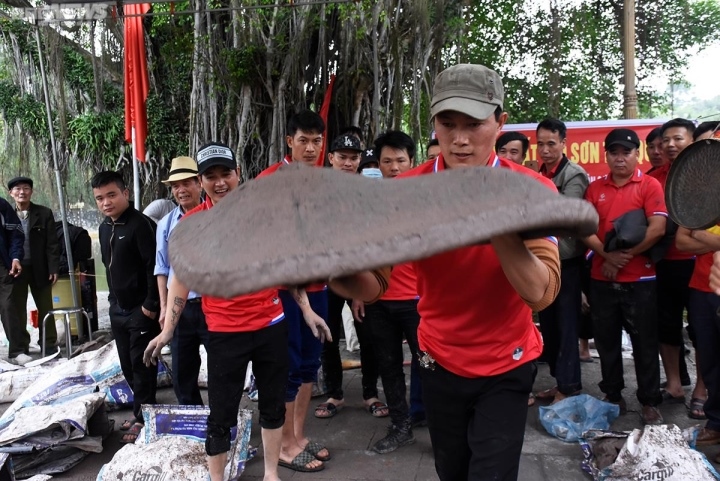 210 makers join unique clay firecracker festival in hai duong picture 3