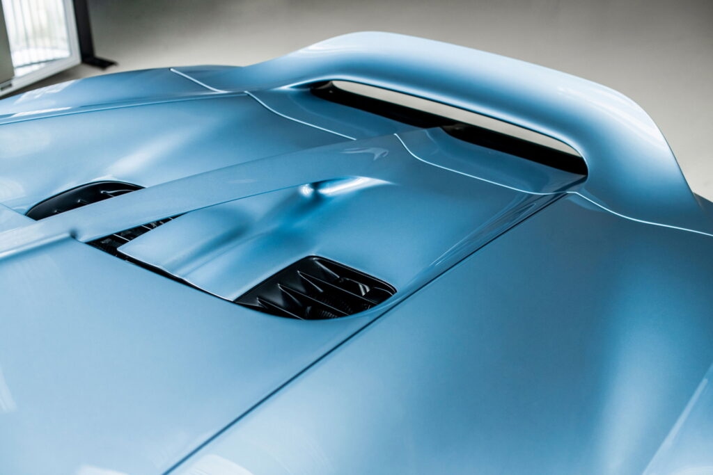 Bugatti Chiron Profilée trở thành chiếc xe mới đắt nhất từng được bán đấu giá - Ảnh 24.