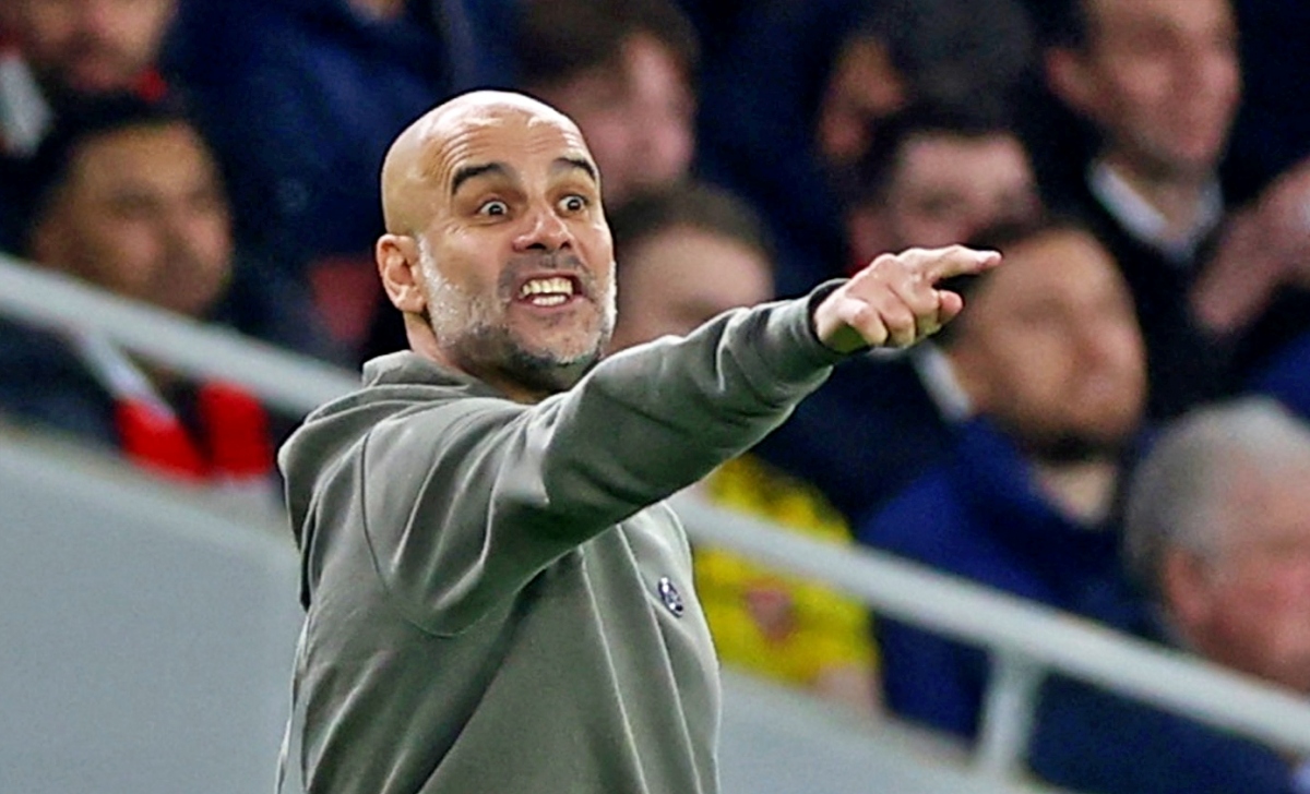 HLV Pep Guardiola tiết lộ lý do dùng "đấu pháp lạ" thắng Arsenal