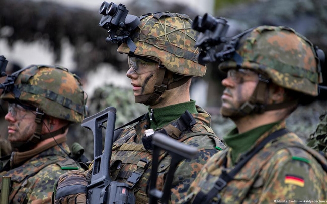 Duc keu goi nato danh toi thieu 2 gdp cho chi tieu quoc phong hinh anh 1