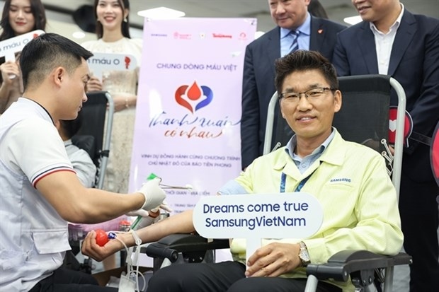 samsung vietnam supports blood donation activities picture 1