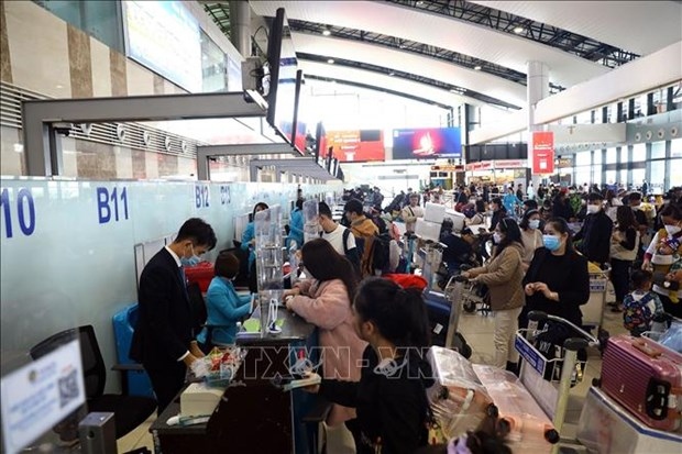 vietnam s airports serve more than 9.8 million passengers in january picture 1