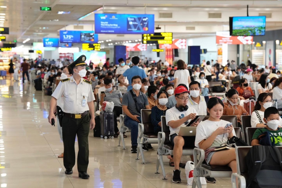 Giá vé máy bay cao hơn mức trần, Cục Hàng không yêu cầu xử nghiêm 