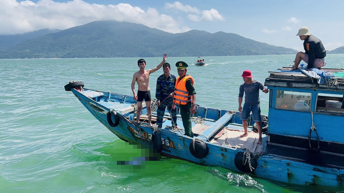 Tìm thấy thi thể ngư dân bị nạn trên biển do va chạm giữa tàu hàng và tàu cá