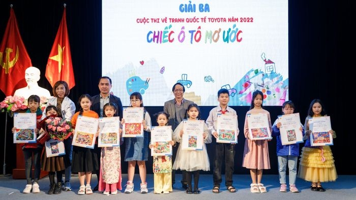 150 vietnamese children win toyota dream car art contest 2022 picture 1