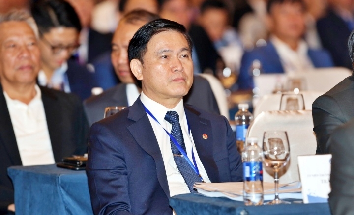 v-league 2023 nghi hon 1 thang, lanh dao vff tiet lo dieu bat ngo hinh anh 1