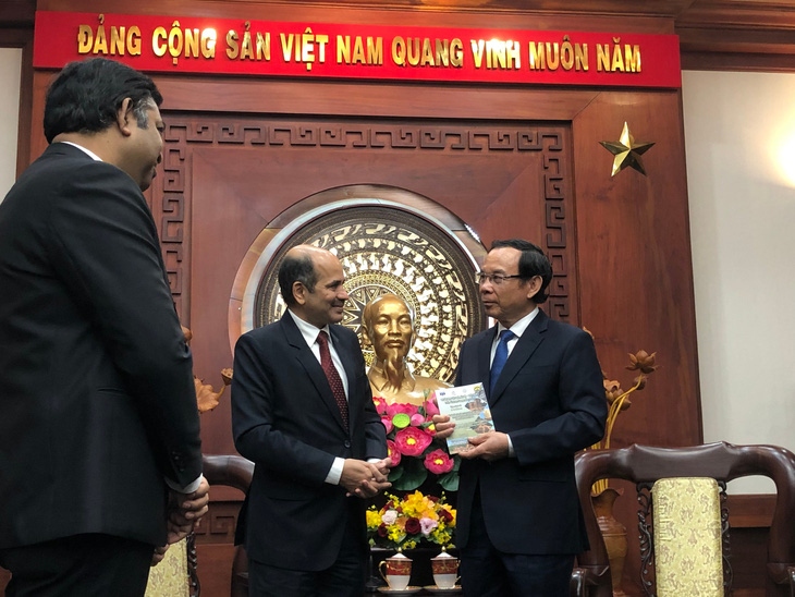 hcm city leader receives newly accredited indian ambassador picture 1