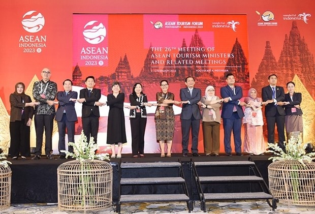 vietnam attends meeting of asean national tourism organisations picture 1