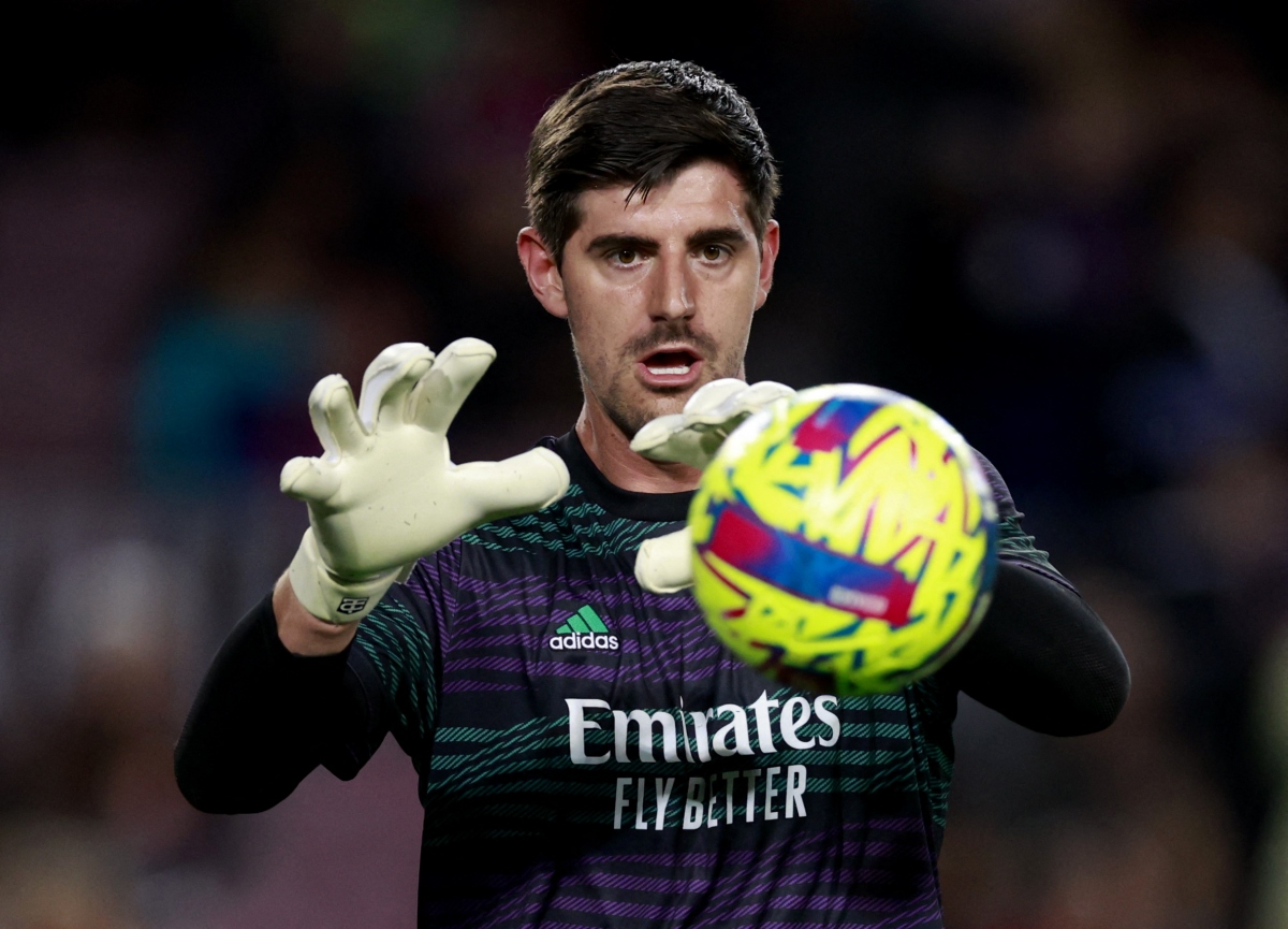 real madrid thua barca, courtois thua nhan su that phu phang hinh anh 1