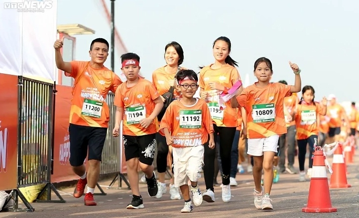 more than 6,000 join happy run to raise funds for needy people picture 1