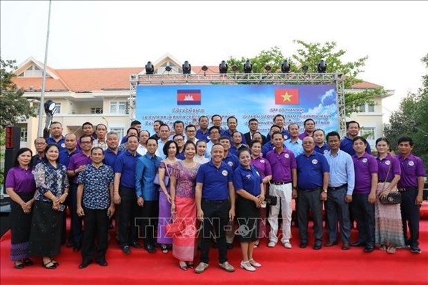 get-together held for cambodian alumni once studying in vietnam picture 1