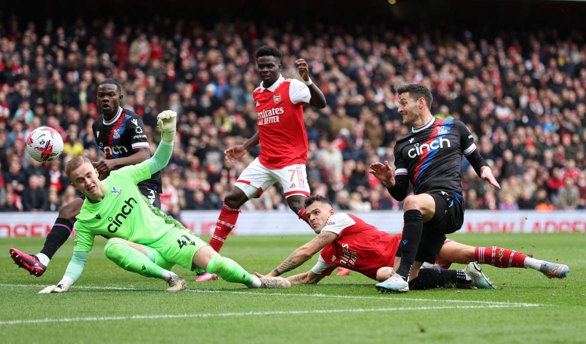 hàng công bùng nổ, arsenal thắng tưng bừng crystal palace hình ảnh 3 hang cong bung no, arsenal thang tung bung crystal palace hinh anh 3