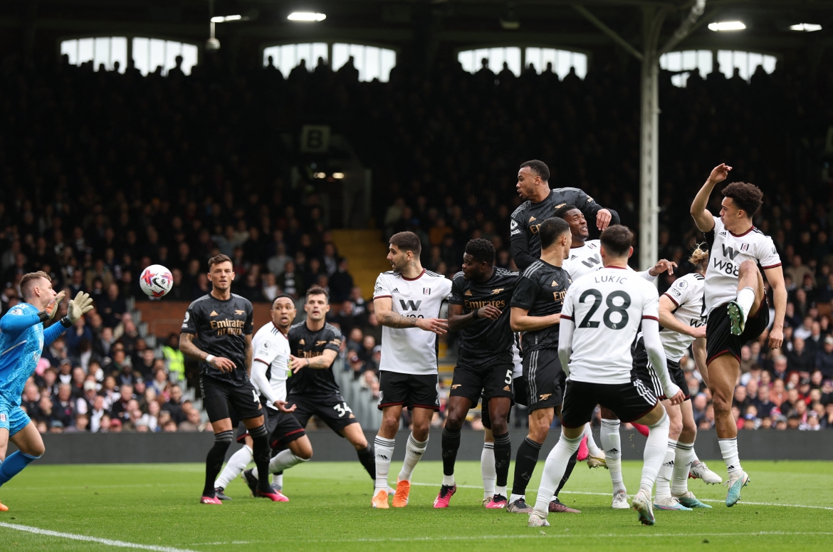 trossard lap ky luc ngoai hang anh, arsenal thang de fulham hinh anh 5