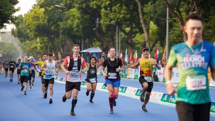 nearly 10,000 to compete in vpbank hanoi international marathon picture 1