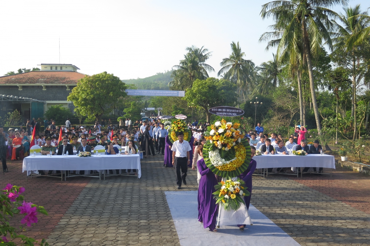 55 nam tham sat son my hoa binh la nen tang lau dai cho mot tuong lai ben vung hinh anh 5