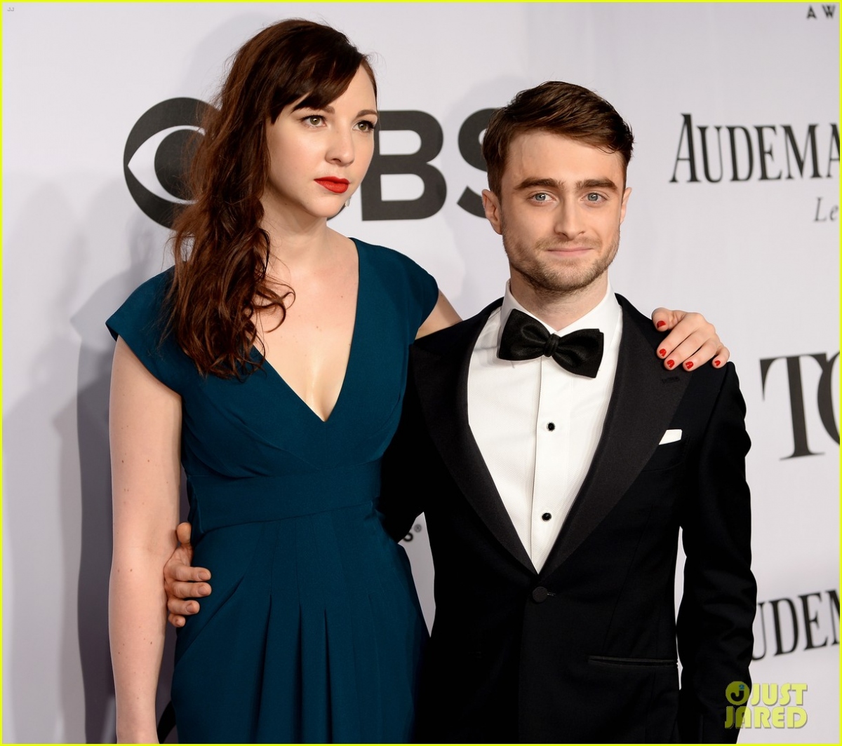 ban gai harry potter daniel radcliffe mang thai sau 10 nam hen ho hinh anh 3